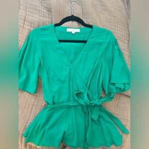 Green side tie peplum top